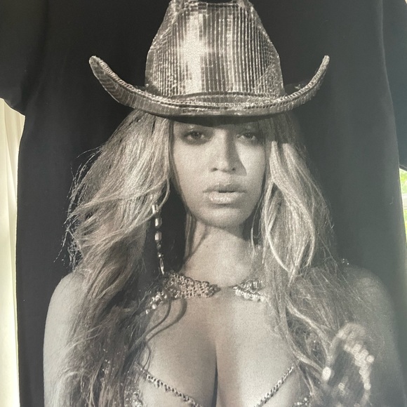 Beyonce Renaissance Tour tshirt - Picture 4 of 6